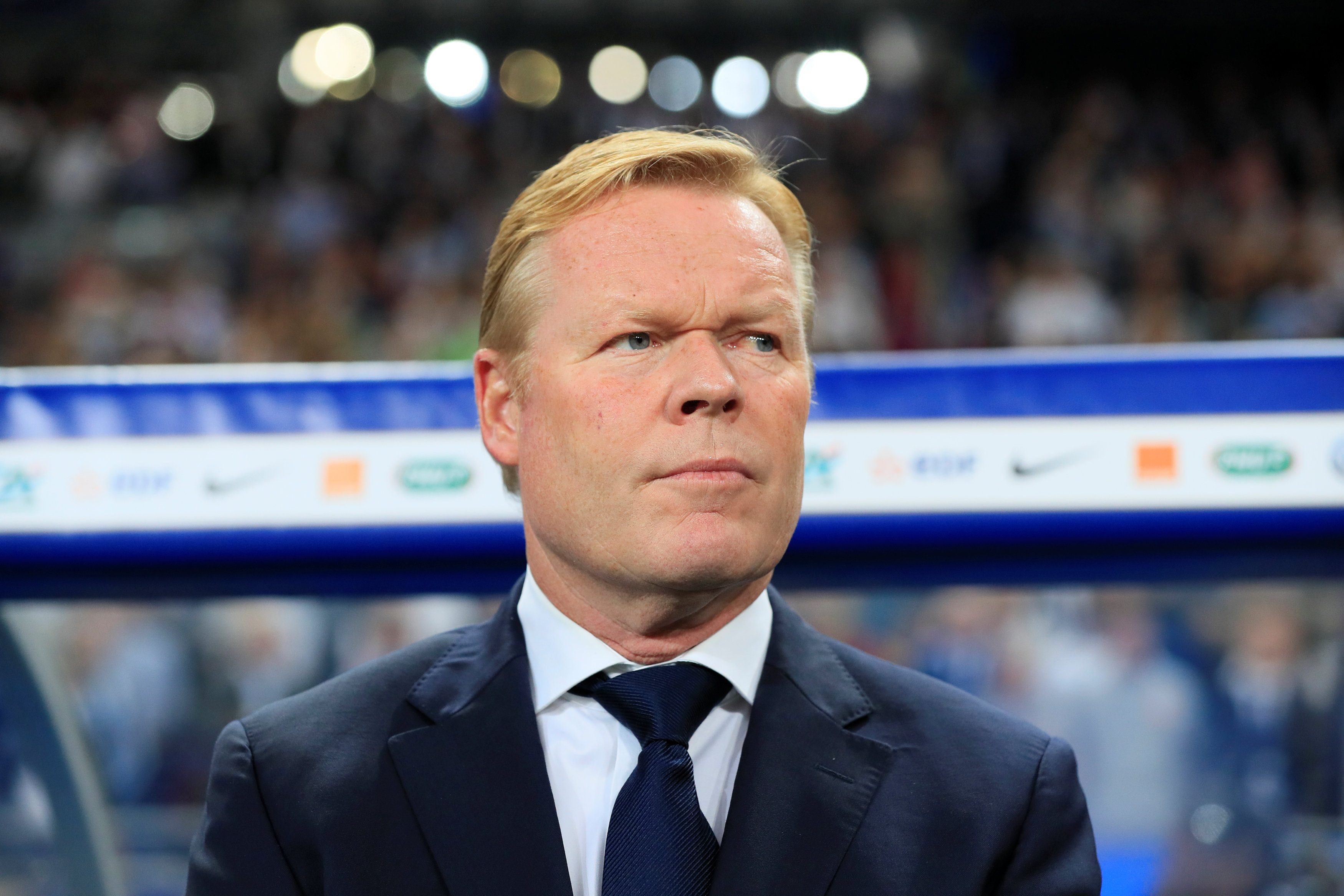 كومان يعلق على تصريحات فان غال بشأن بنزاهة فوز الأرجنتين بكأس العالم 2022 (رويترز)