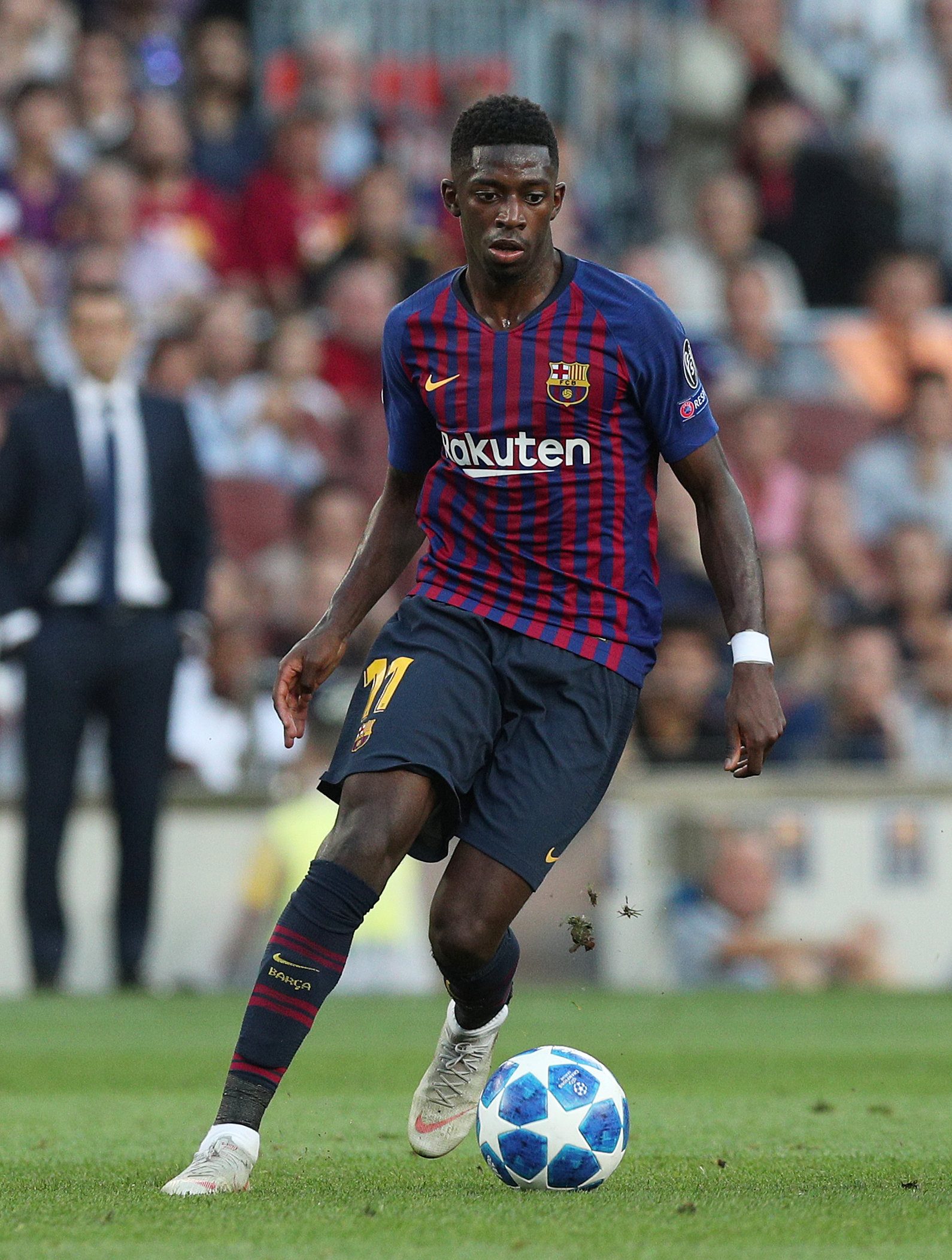 لاعب برشلونة الإسباني والمنتخب الفرنسي عثمان ديمابيلي (رويترز)