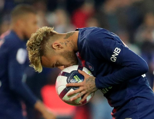 ينوي بيع 8 لاعبين لتوفير المبلغ.. ريال مدريد يجهز 300 مليون يورو للتعاقد مع نيمار